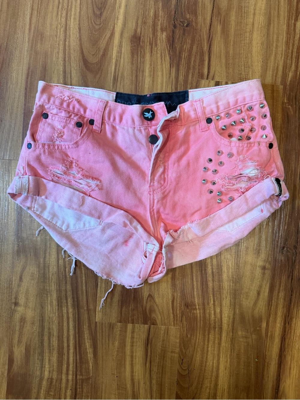 One teaspoon pink with studs